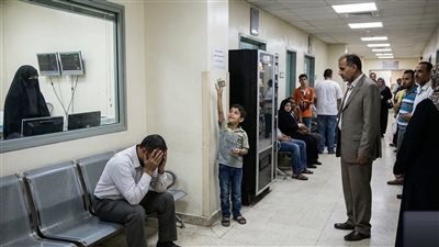 الاصدقاء الذين اعتذروا ل الأب 